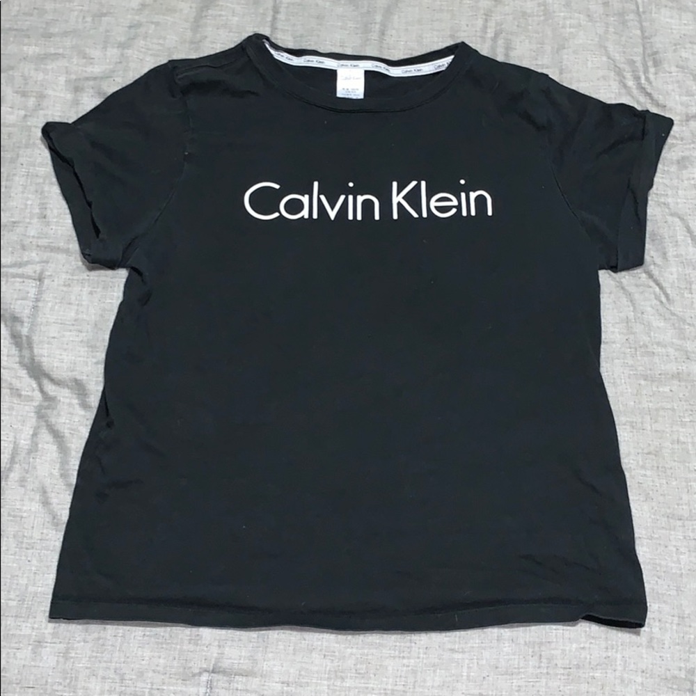 ⭐️Calvin Klein t-shirt⭐️